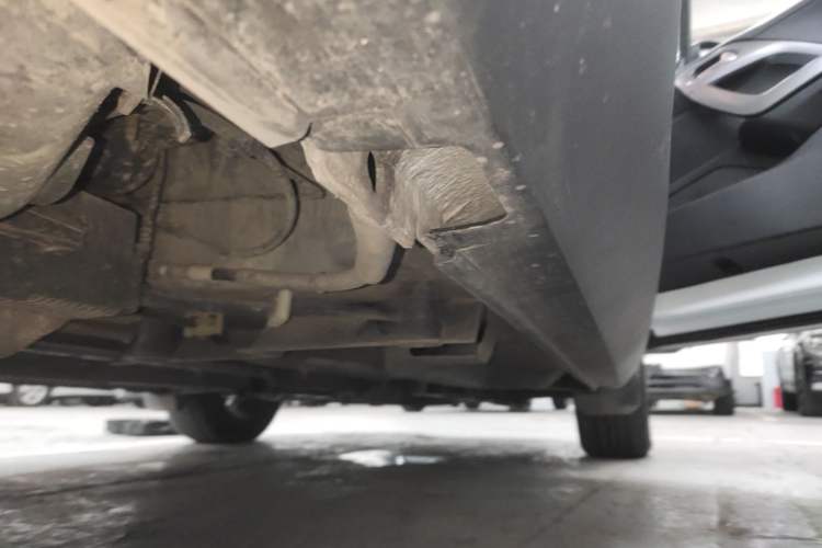 Used Peugeot 2008 2014 1.6L Automatic Navigation Edition Right Side Sill