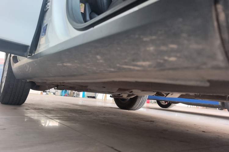 Used Peugeot 2008 2014 1.6L Manual Trend Edition Right Side Sill
