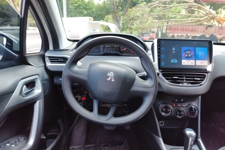 Used Peugeot 2008 2014 1.6L Automatic Trend Edition Steering Wheel