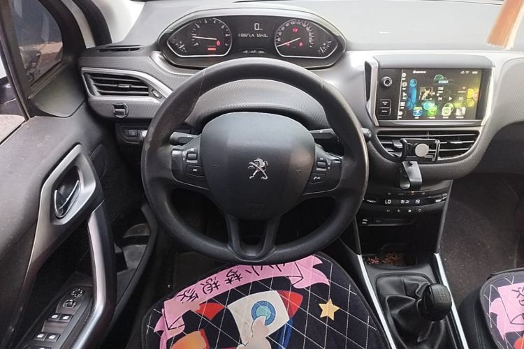 Used Peugeot 2008 2014 1.6L Manual Fashion Edition Steering Wheel
