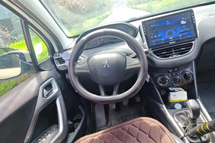 Used Peugeot 2008 2014 1.6L Manual Trend Edition Steering Wheel