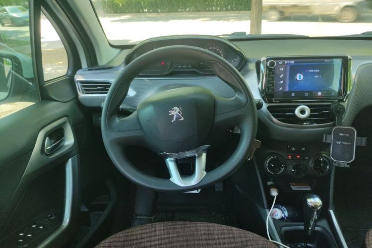 Used Peugeot 2008 2014 1.6L Automatic Trend Edition Steering Wheel