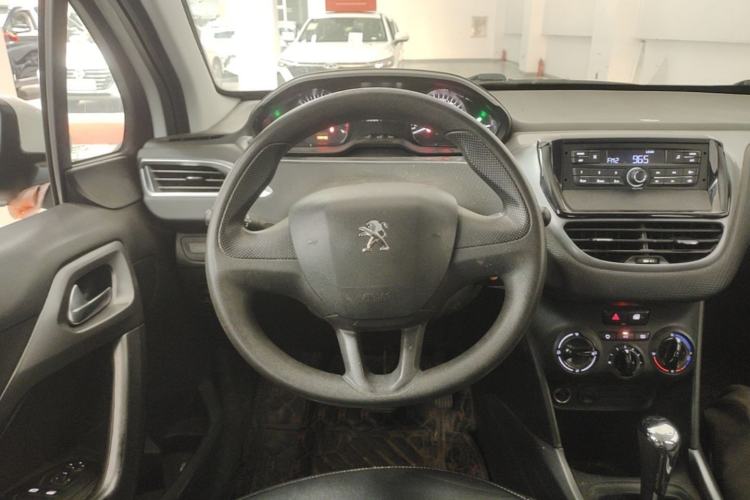 Used Peugeot 2008 2014 1.6L Automatic Trend Edition Steering Wheel