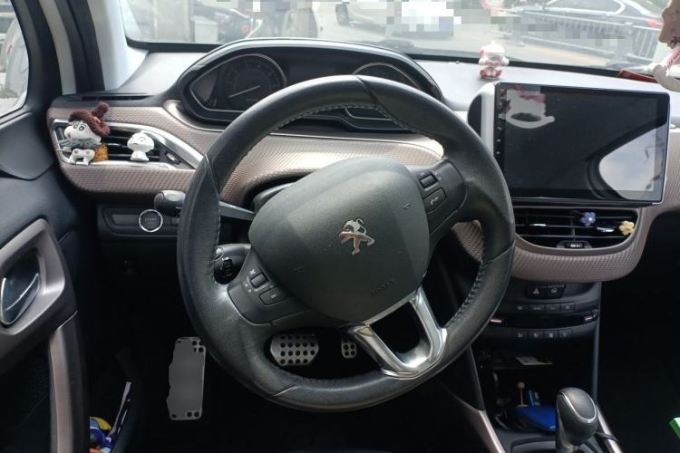 Used Peugeot 2008 2014 1.6L Automatic Navigation Edition Steering Wheel