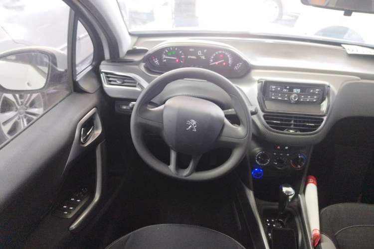Used Peugeot 2008 2014 1.6L Automatic Trend Edition Steering Wheel