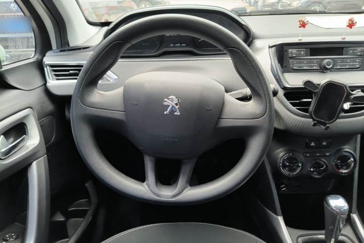 Used Peugeot 2008 2014 1.6L Automatic Trend Edition Steering Wheel