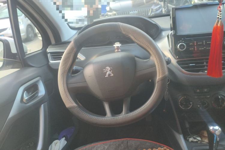Used Peugeot 2008 2014 1.6L Automatic Trend Edition Steering Wheel