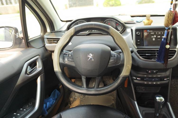 Used Peugeot 2008 2014 1.6L Automatic Excellence Edition Steering Wheel