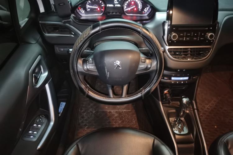Used Peugeot 2008 2014 1.6L Automatic Fashion Edition Steering Wheel