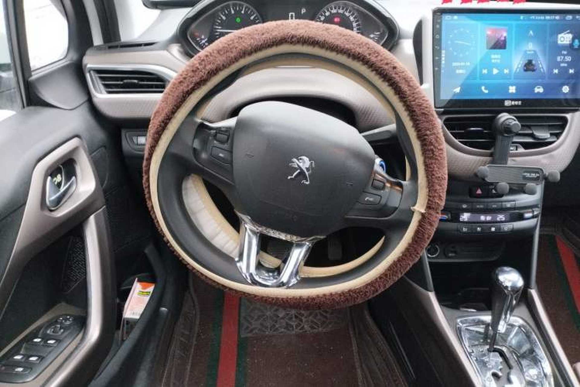 Used Peugeot 2008 2014 1.6L Automatic Fashion Edition Steering Wheel