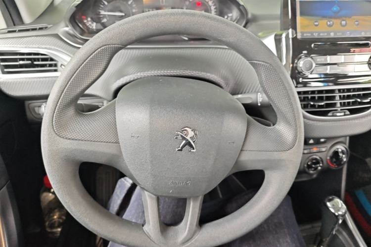 Used Peugeot 2008 2014 1.6L Automatic Trend Edition Steering Wheel