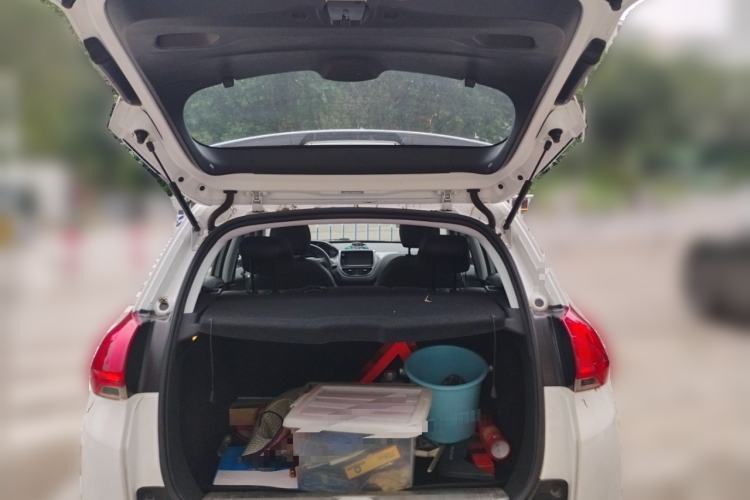 Used Peugeot 2008 2014 1.6L Automatic Navigation Edition Trunk