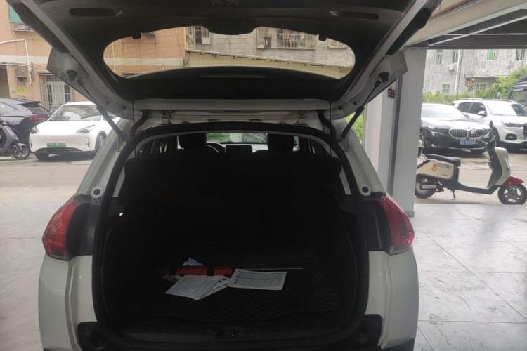 Used Peugeot 2008 2014 1.6L Automatic Trend Edition Trunk