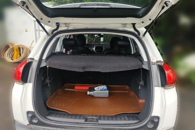 Used Peugeot 2008 2014 1.6L Automatic Navigation Edition Trunk