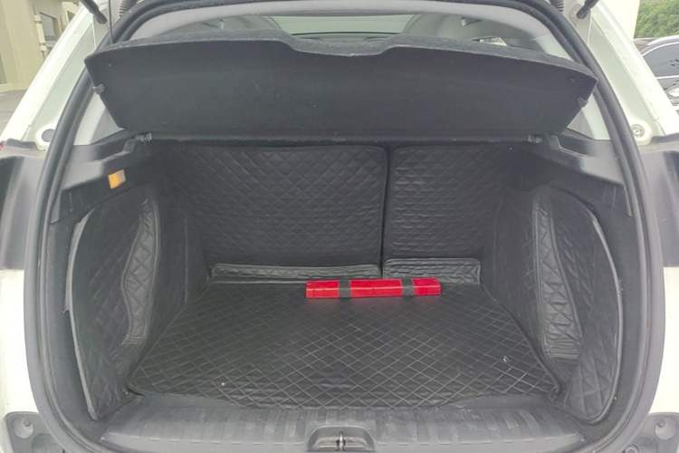 Used Peugeot 2008 2014 1.6L Automatic Navigation Edition Trunk
