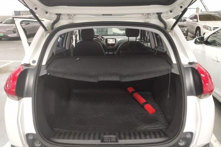 Used Peugeot 2008 2014 1.6L Automatic Navigation Edition Trunk