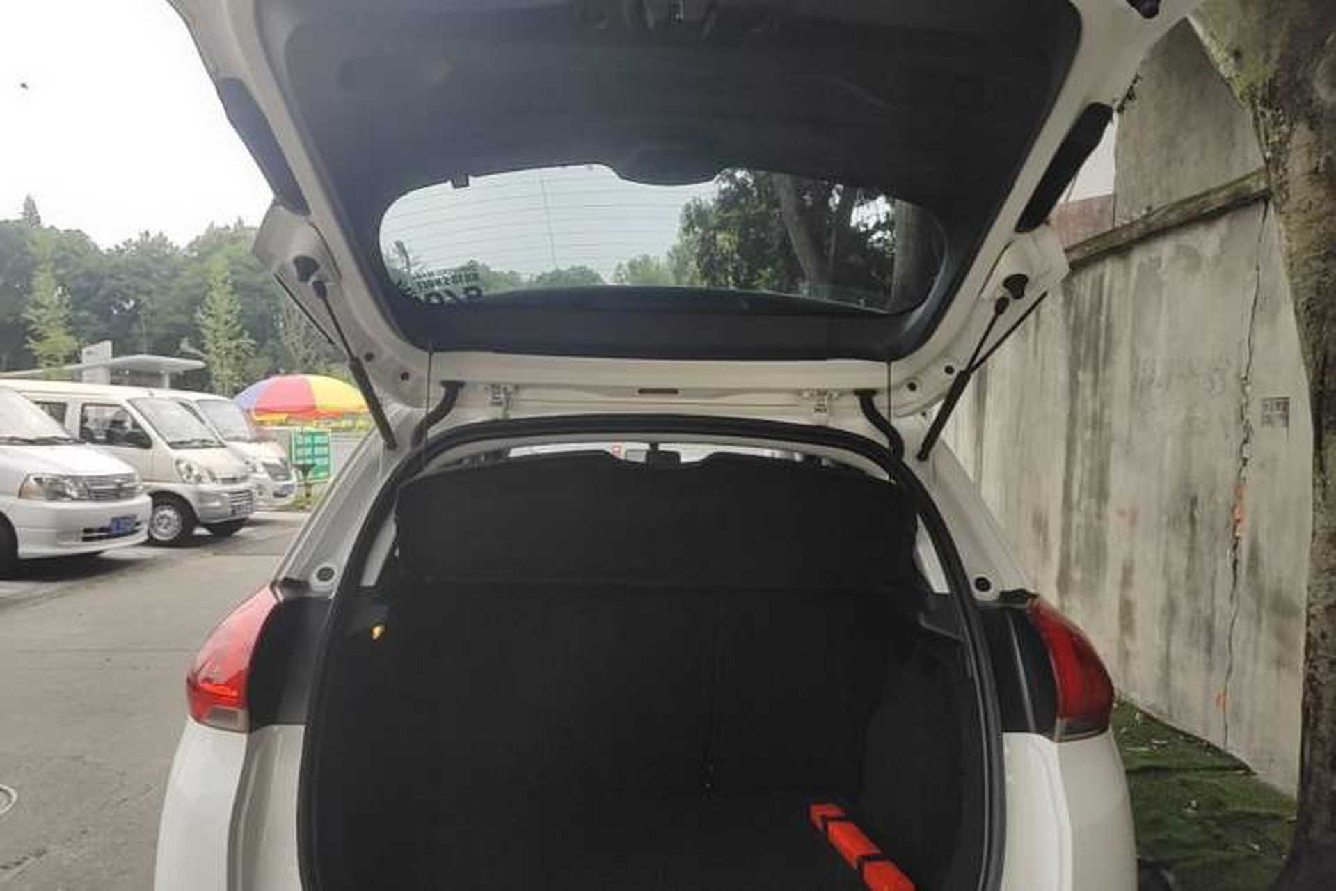 Used Peugeot 2008 2014 1.6L Automatic Fashion Edition Trunk