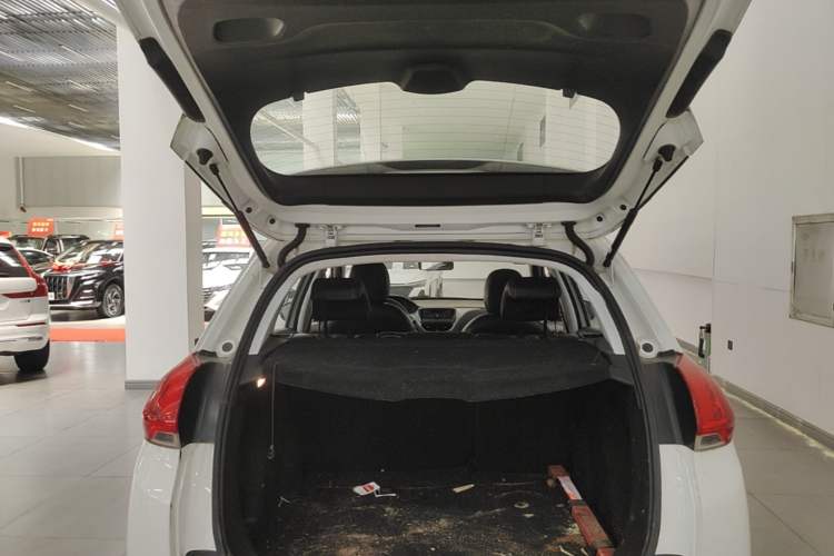 Used Peugeot 2008 2014 1.6L Automatic Trend Edition Trunk