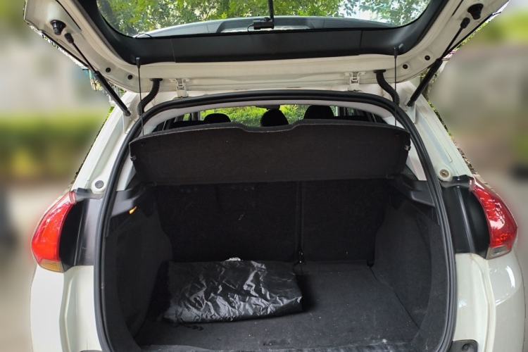 Used Peugeot 2008 2014 1.6L Automatic Navigation Edition Trunk