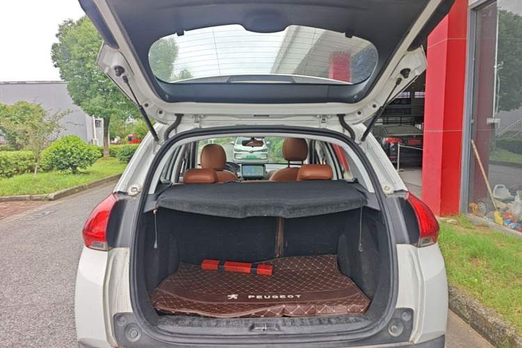 Used Peugeot 2008 2014 1.6L Automatic Fashion Edition Trunk