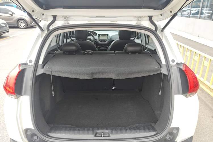 Used Peugeot 2008 2014 1.6L Automatic Fashion Edition Trunk