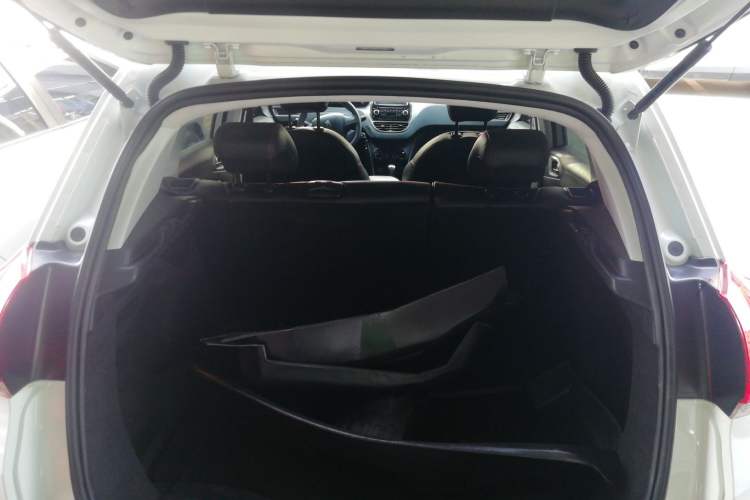 Used Peugeot 2008 2014 1.6L Automatic Trend Edition Trunk