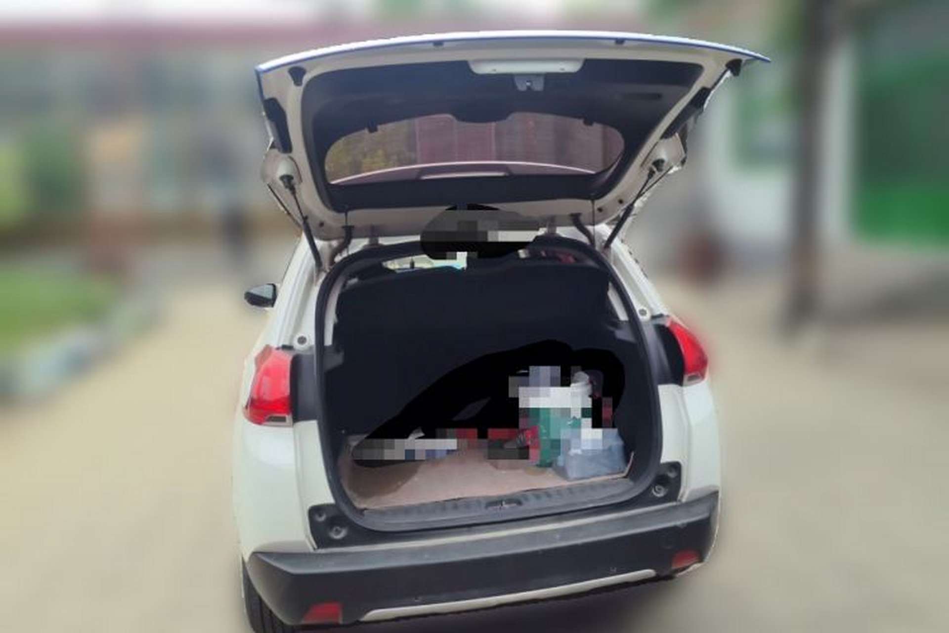 Used Peugeot 2008 2014 1.6L Manual Fashion Edition Trunk