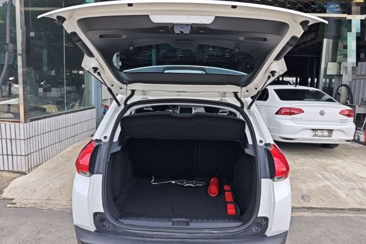 Used Peugeot 2008 2014 1.6L Automatic Fashion Edition Trunk