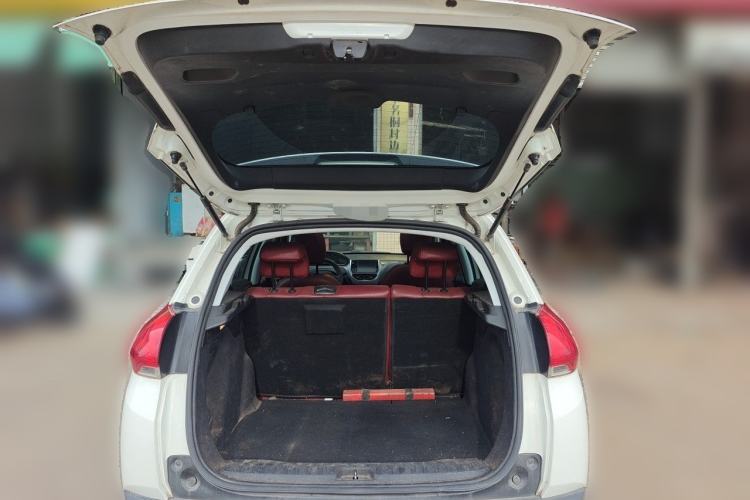 Used Peugeot 2008 2014 1.6L Automatic Fashion Edition Trunk