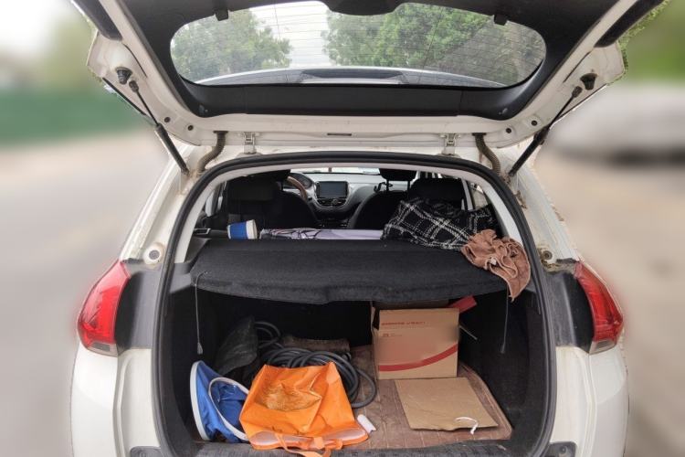 Used Peugeot 2008 2014 1.6L Manual Fashion Edition Trunk