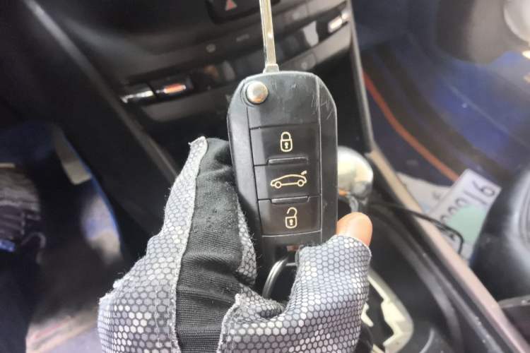 Used Peugeot 2008 2014 1.6L Automatic Fashion Edition Vehicle Key