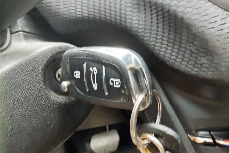 Used Peugeot 2008 2014 1.6L Automatic Fashion Edition Vehicle Key