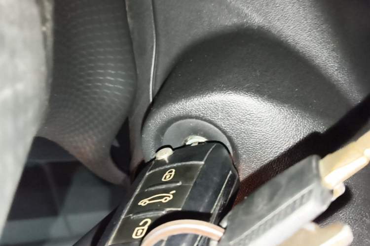 Used Peugeot 2008 2014 1.6L Automatic Fashion Edition Vehicle Key