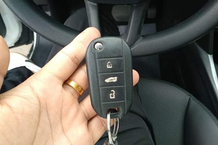 Used Peugeot 2008 2014 1.6L Automatic Fashion Edition Vehicle Key
