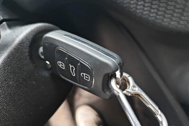 Used Peugeot 2008 2014 1.6L Automatic Trend Edition Vehicle Key
