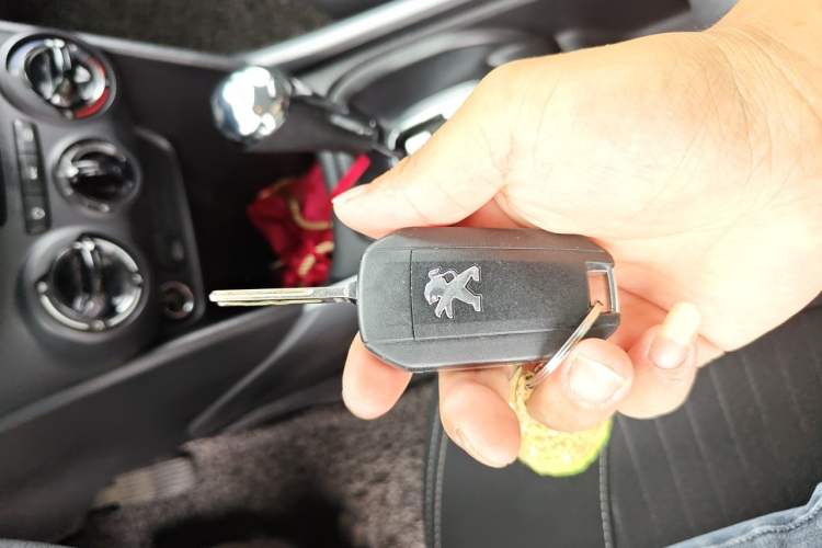 Used Peugeot 2008 2014 1.6L Automatic Trend Edition Vehicle Key