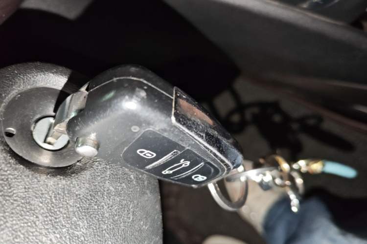 Used Peugeot 2008 2014 1.6L Automatic Fashion Edition Vehicle Key