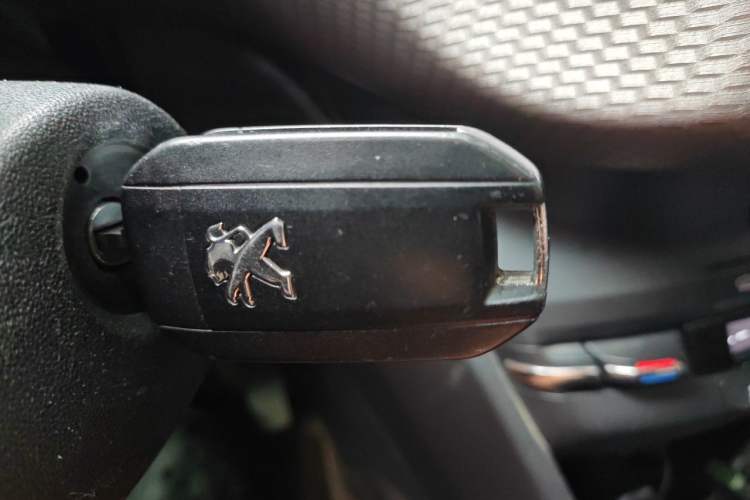 Used Peugeot 2008 2014 1.6L Automatic Fashion Edition Vehicle Key