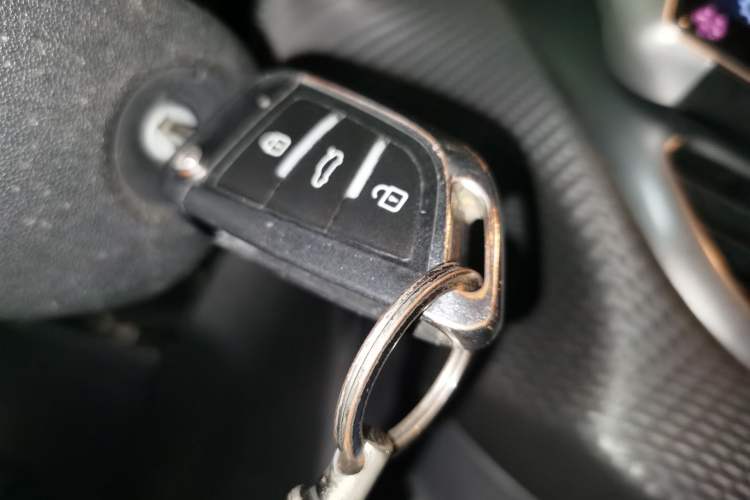 Used Peugeot 2008 2014 1.6L Automatic Trend Edition Vehicle Key