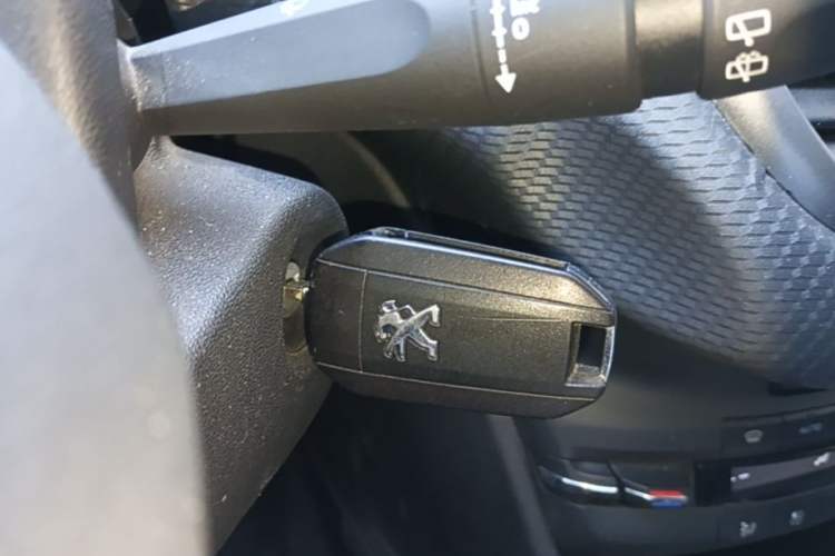 Used Peugeot 2008 2014 1.6L Automatic Fashion Edition Vehicle Key