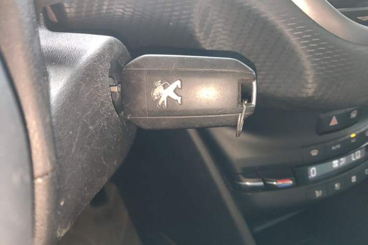 Used Peugeot 2008 2014 1.6L Automatic Fashion Edition Vehicle Key