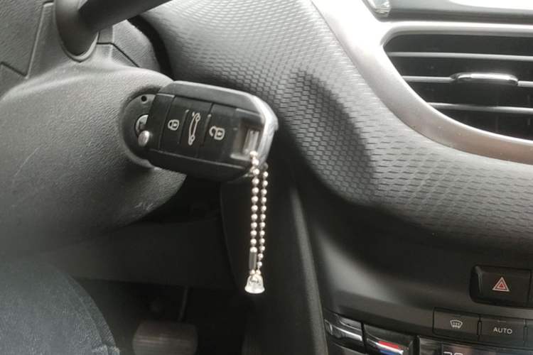 Used Peugeot 2008 2014 1.6L Automatic Fashion Edition Vehicle Key