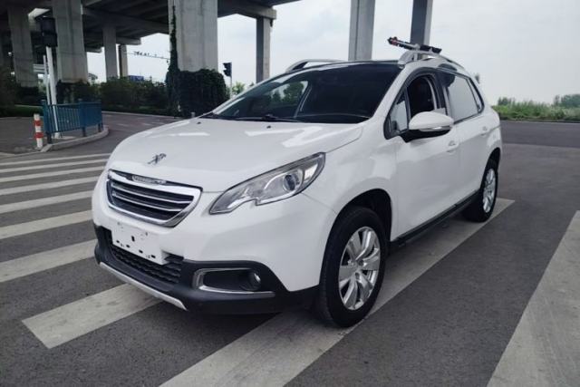 Peugeot 2008 2014 1.6L Automatic Fashion Edition с пробегом
