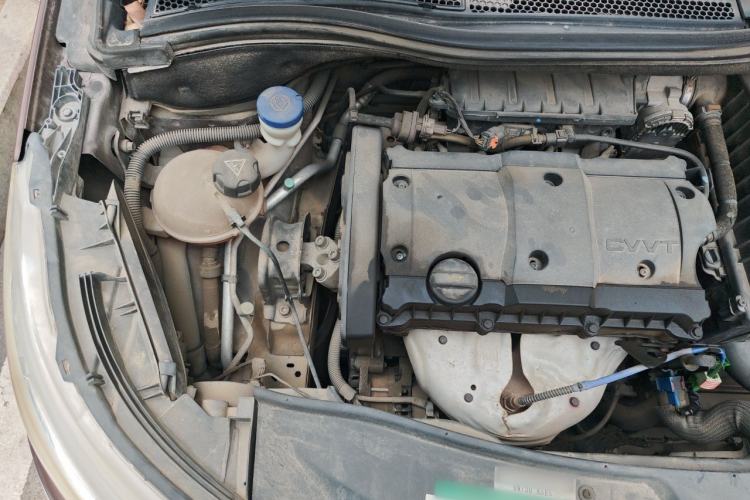 Used Peugeot 2008 2015 1.6L Automatic Playcool Edition Engine Bay Right