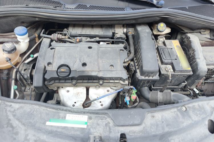 Used Peugeot 2008 2015 1.6L Automatic Playcool Edition Engine Bay