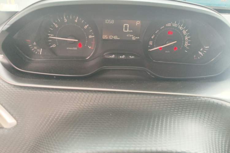 Used Peugeot 2008 2015 1.6L Automatic Playcool Edition Instrument Cluster