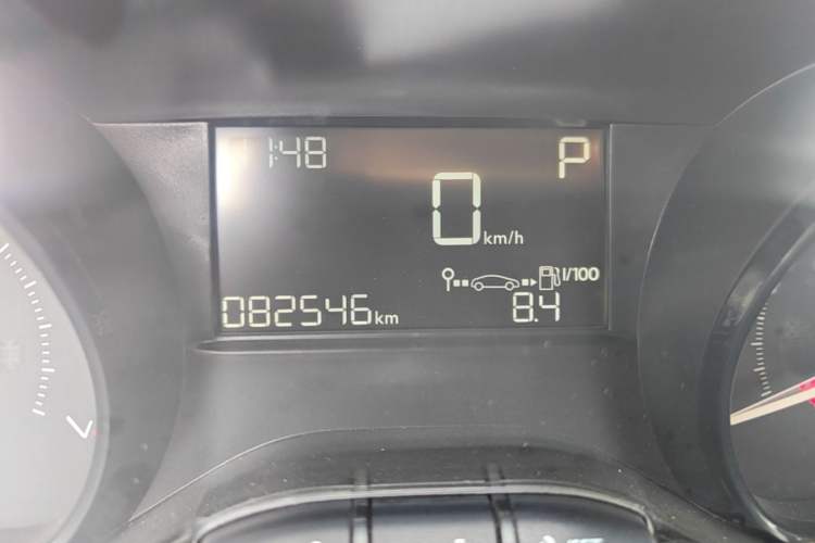 Used Peugeot 2008 2015 1.6L Automatic Playcool Edition Instrument Cluster