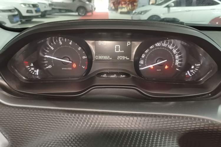 Used Peugeot 2008 2015 1.6L Automatic Playcool Edition Instrument Cluster