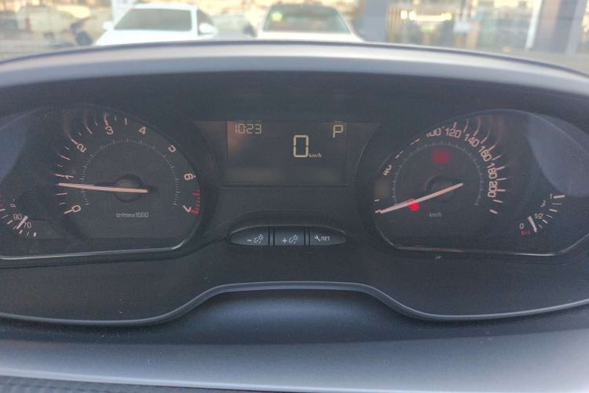 Used Peugeot 2008 2015 1.6L Automatic Playcool Edition Instrument Cluster