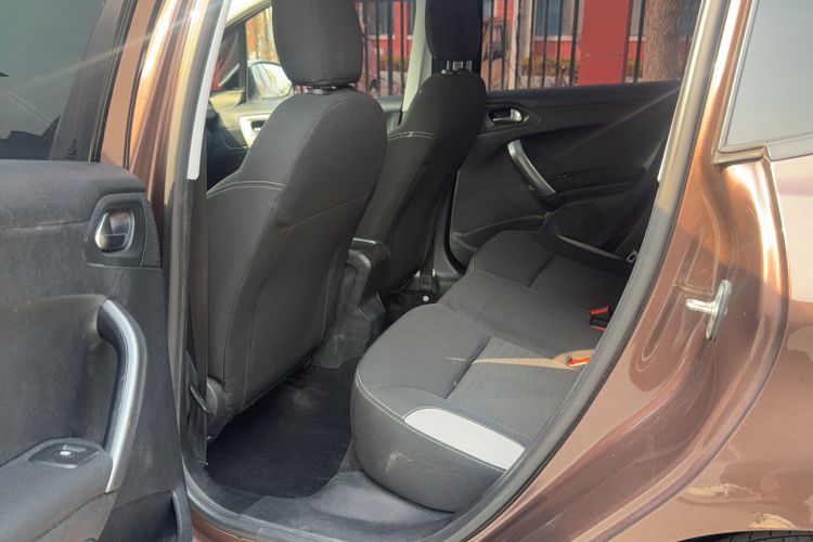 Used Peugeot 2008 2015 1.6L Automatic Playcool Edition Interior 2